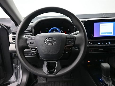 New 2026 Toyota Camry LE image 32