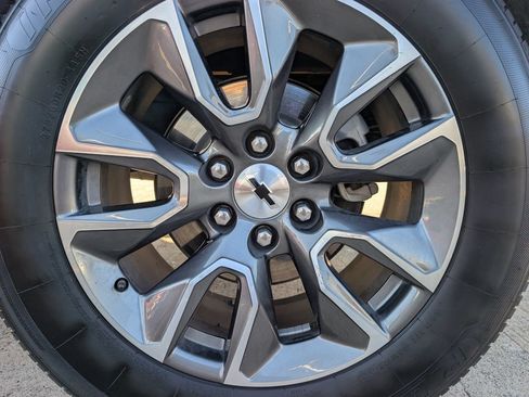 Used 2024 Chevrolet Silverado 1500 RST w/ Texas Edition Plus RWD image 7