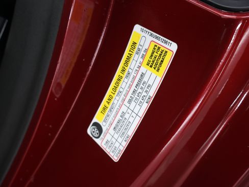 Used 2006 Chevrolet Corvette Convertible w/ Preferred Equipment Group RWD image 44