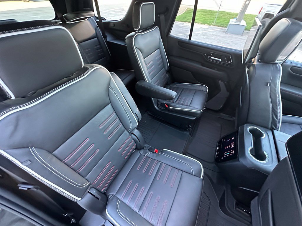 Used 2026 GMC Yukon AT4 Ultimate AWD/4WD image 31