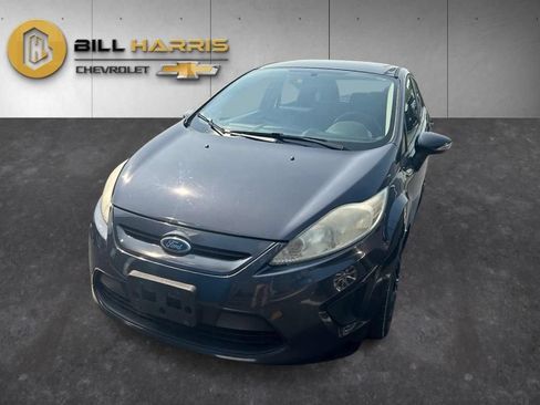 Used 2013 Ford Fiesta SE FWD image 1