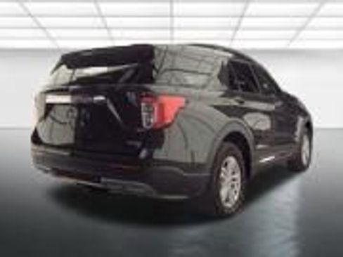 Used 2024 Ford Explorer XLT w/ Equipment Group 202A AWD/4WD image 14