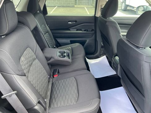 Used 2022 Nissan Pathfinder SV AWD/4WD image 48