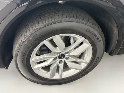 Used 2022 Audi Q5 2.0T Premium w/ Convenience Package image 11