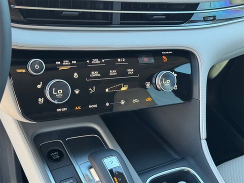 New 2026 INFINITI QX60 Luxe w/ Cargo Package image 23