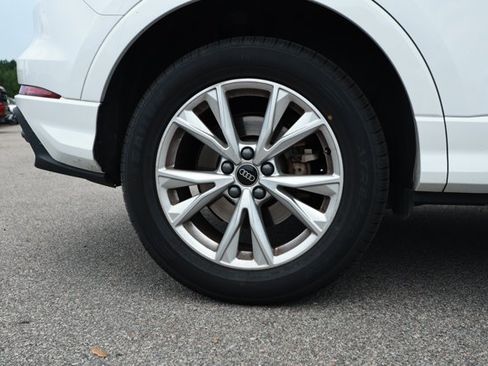 Used 2025 Audi Q3 2.0T Premium AWD/4WD image 5