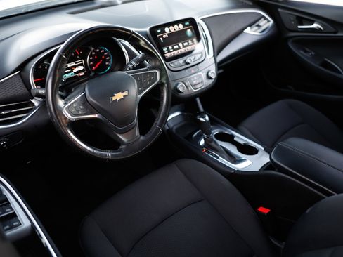 Used 2018 Chevrolet Malibu LT w/ Redline Edition image 6