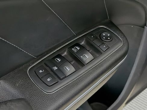 Used 2017 Dodge Charger R/T Scat Pack RWD image 22