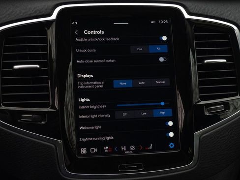 Used 2024 Volvo XC90 T8 Plus image 44