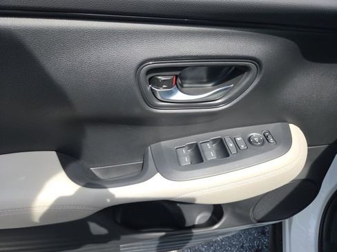 New 2026 Honda HR-V LX image 14