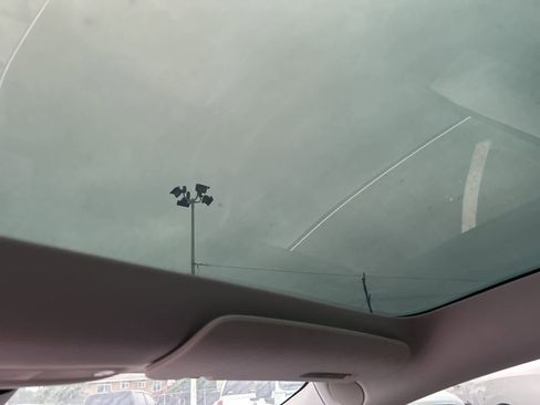 Used 2018 Tesla Model 3 Long Range image 37