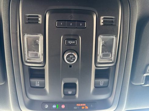 Used 2021 Chevrolet Tahoe LT AWD/4WD image 24