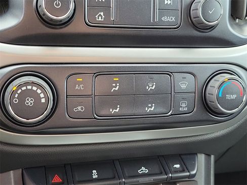 Used 2022 Chevrolet Colorado LT w/ LT Convenience Package image 29