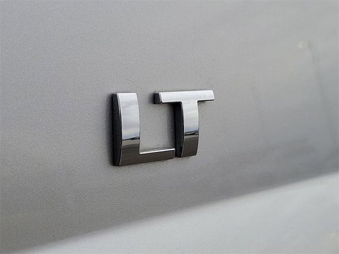 Used 2019 Chevrolet Tahoe LT w/ Texas Edition Package image 9