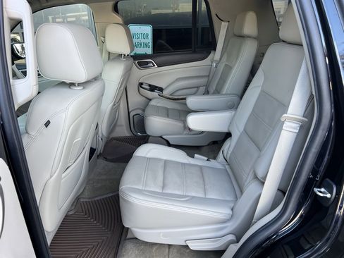 Used 2015 GMC Yukon Denali w/ Touring Package RWD image 12
