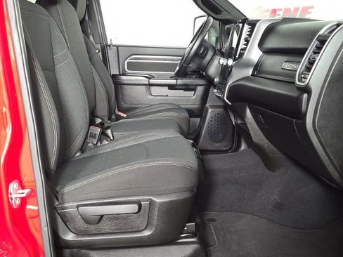 Used 2024 RAM 2500 Big Horn w/ Sport Appearance Package image 30