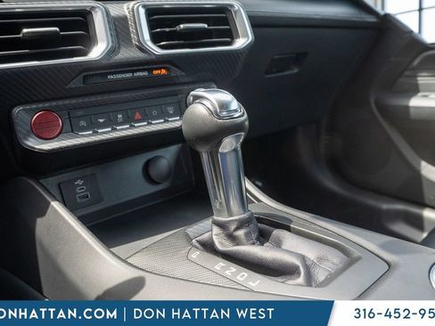 Used 2025 Ford Mustang Premium RWD image 9