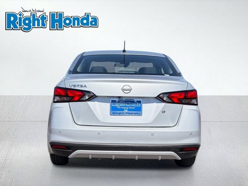 Used 2025 Nissan Versa S w/ Trunk Package FWD image 7
