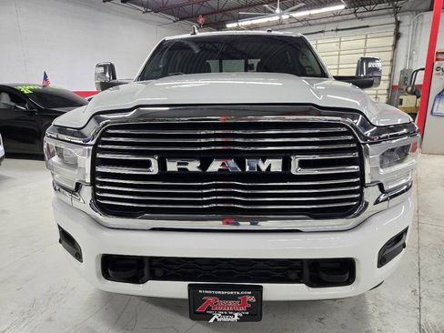 Used 2023 RAM 2500 Laramie AWD/4WD image 2