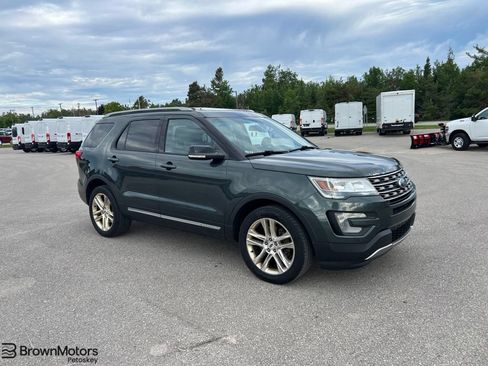 Used 2016 Ford Explorer XLT w/ Equipment Group 202A AWD/4WD image 1