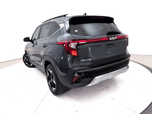Certified 2024 Kia Seltos EX FWD image 8