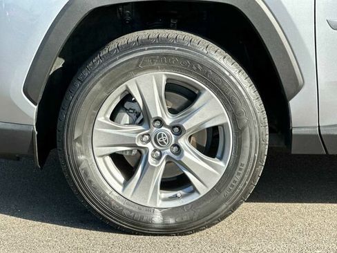 Used 2023 Toyota RAV4 LE AWD/4WD image 33