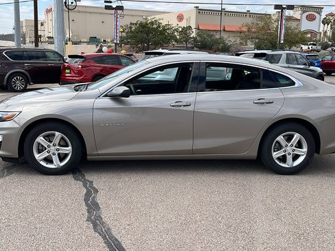 Certified 2022 Chevrolet Malibu LT image 4