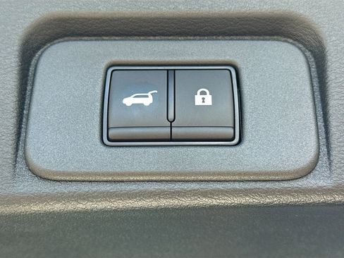 Used 2026 Nissan Rogue Platinum w/ Platinum Premium Package AWD/4WD image 13