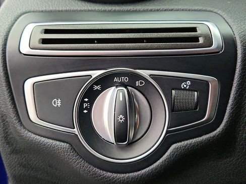 Used 2018 Mercedes-Benz C 300 4MATIC Coupe image 19