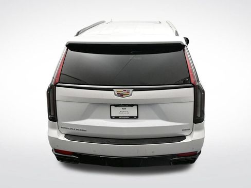 Certified 2022 Cadillac Escalade ESV Sport w/ Touring Package AWD/4WD image 19