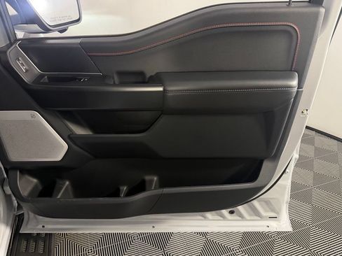 Used 2025 Ford F150 Raptor AWD/4WD image 35