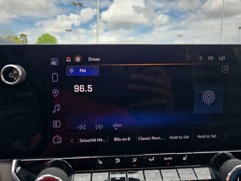 Used 2024 Chevrolet Colorado ZR2 w/ Technology Package image 21