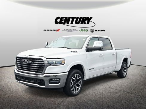 Used 2025 RAM 1500 Laramie w/ Advanced Safety Group II AWD/4WD image 8