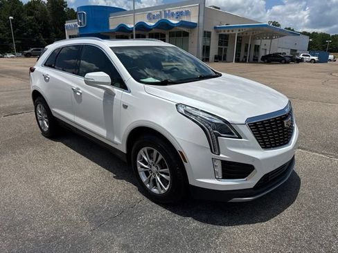 Used 2020 Cadillac XT5 Premium Luxury FWD image 3