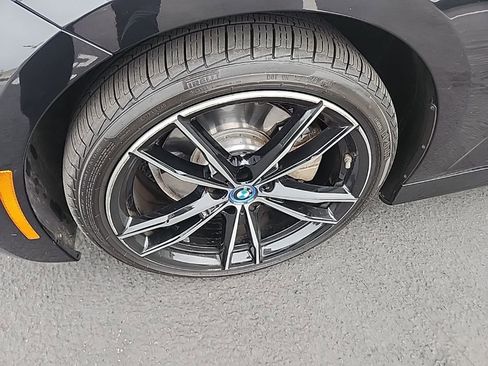 Used 2022 BMW 330e w/ M Sport Package image 9