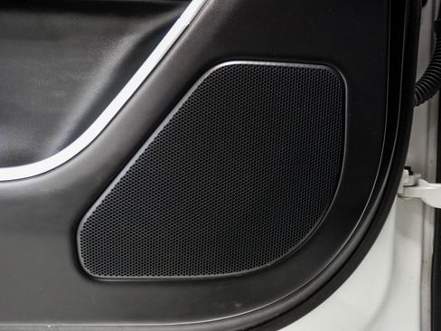 Used 2023 Land Rover Range Rover SE image 38