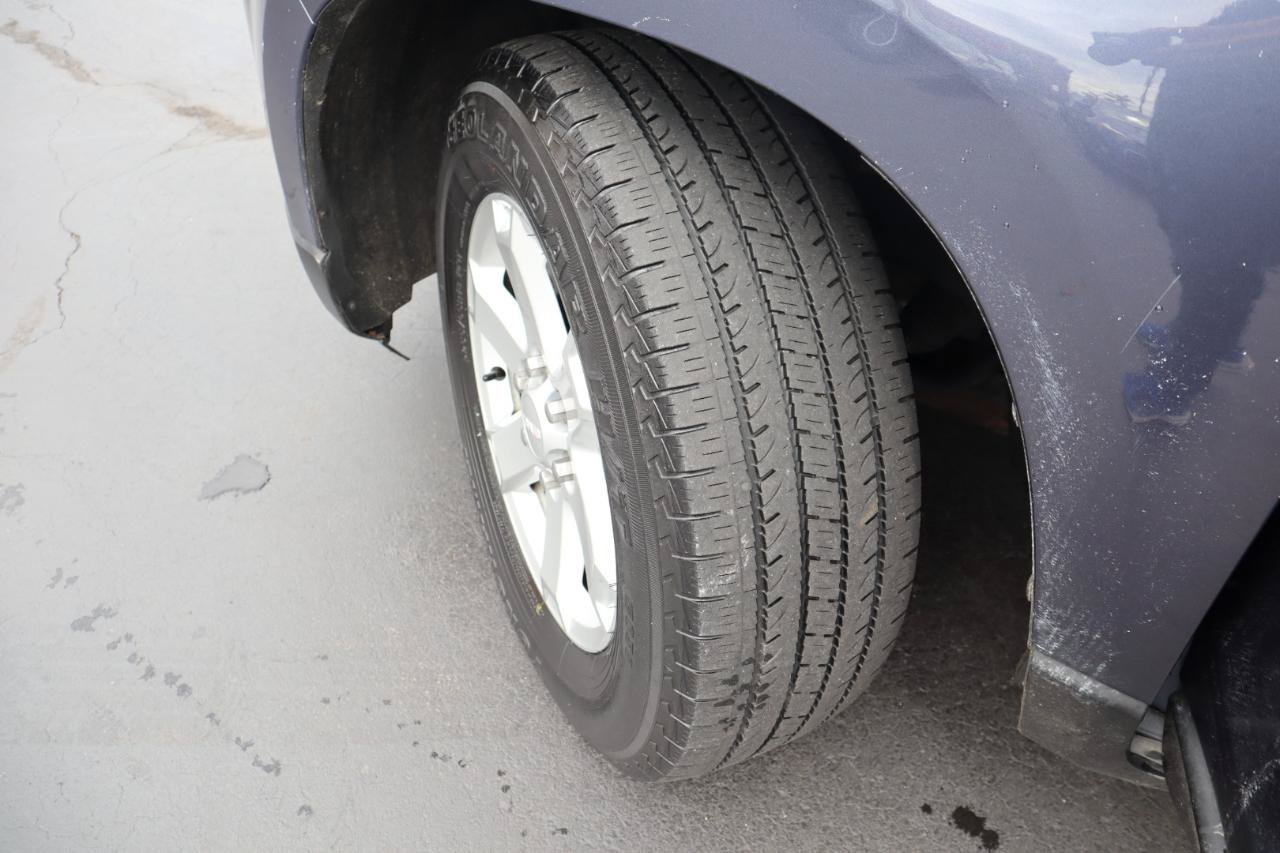 Used 2014 GMC Acadia SLE AWD/4WD image 21