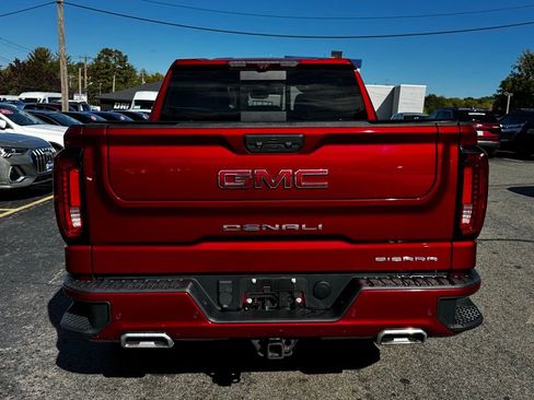 Used 2022 GMC Sierra 1500 Denali w/ Denali Reserve Package image 9