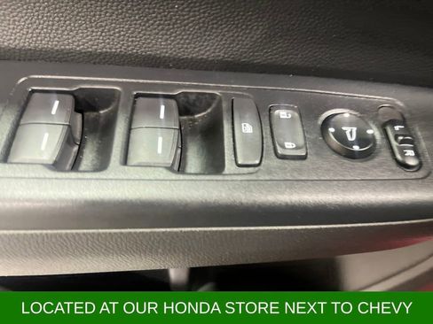 Used 2025 Honda CR-V Sport-L image 12