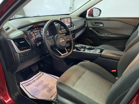 Used 2022 Nissan Rogue SV image 18