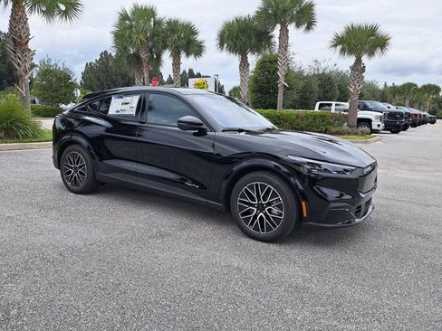 New 2025 Ford Mustang Mach-E Premium image 34