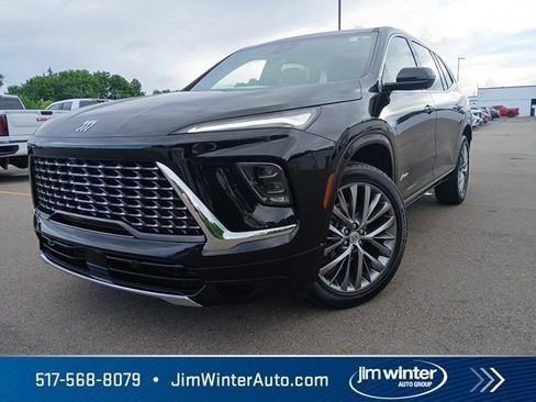 Used 2025 Buick Enclave Avenir w/ LPO, Floor Liner Package AWD/4WD image 2