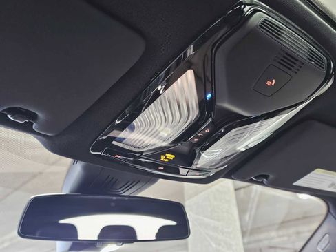 New 2025 BMW i4 xDrive40i image 21