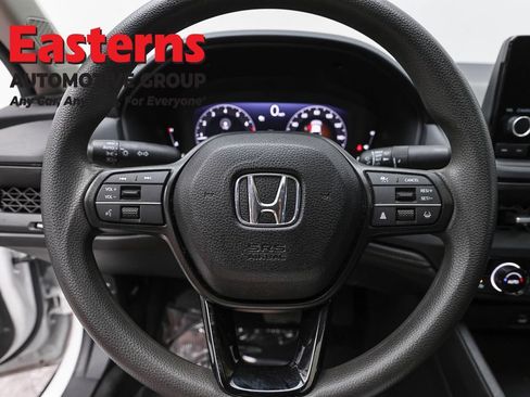 Used 2025 Honda Accord SE image 10