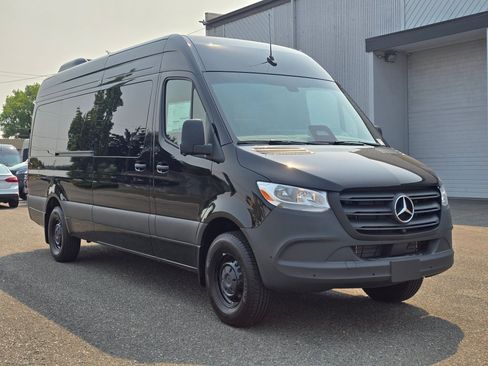 New 2026 Mercedes-Benz Sprinter 2500 image 8