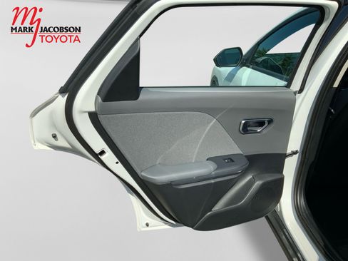 Used 2025 Kia K4 EX FWD image 28