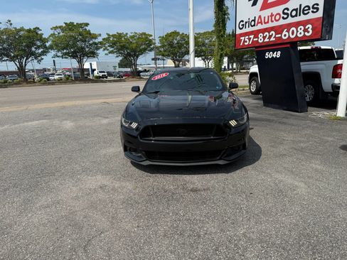 Used 2016 Ford Mustang GT Premium w/ Equipment Group 401A RWD image 9