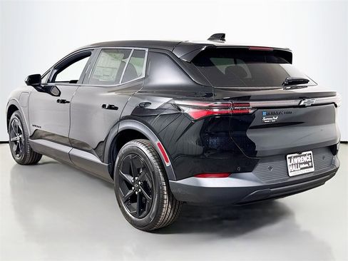 New 2026 Chevrolet Equinox EV LT w/ Comfort Package image 3