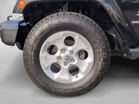 Used 2015 Jeep Wrangler Sahara w/ Connectivity Group image 21