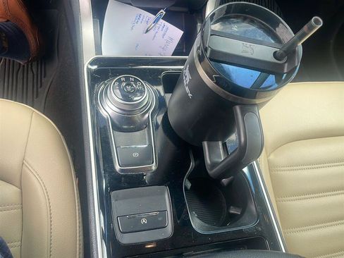 Used 2020 Ford Edge SEL w/ Convenience Package FWD image 11